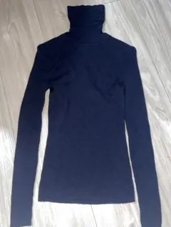 UNIQLO タートルネック　ニット