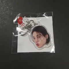 TREASURE カプセルトイ 顔アクキー ハルト