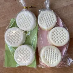 Item thumbnail for item 95026285-cccb-4d3f-888b-78148f83aebc