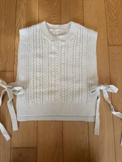 GU ホワイト ケーブルニットベスト Sサイズ