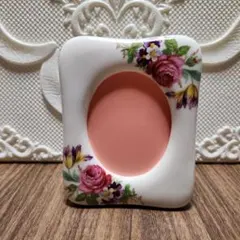 <新品未使用>  陶器 3連フォトフレーム 日本未発売品 新品未使用> 陶器 3連フォトフレーム 日本未発売品 新品・陶器製