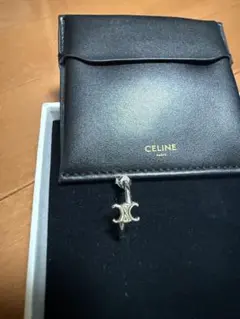 s*y様 CELINE トリオンフ アシンメトリックフープのサムネイル