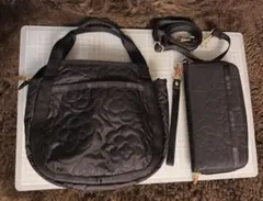 LeSportsac パフィーブロッサムズのシリーズのバックと長財布のセット