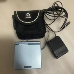 ゲームボーイアドバンスSP シルバー 本体　ケース 充電器付き　完動品