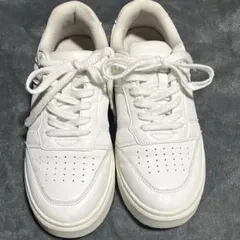 【GU】ボリュームソールコートスニーカー　白　サイズL