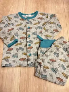 パジャマ　サイズ100