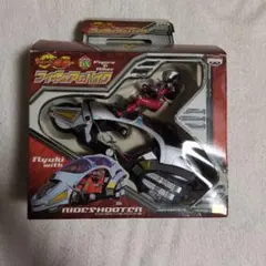 仮面ライダー龍騎　フィギュア＆バイク