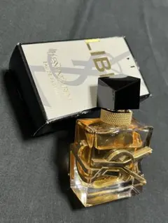 YSL リブレ オーデパルファム ベリークラッシュ ＆ サンプルセット