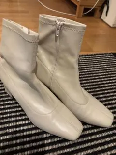 GU ホワイトショートブーツ XL