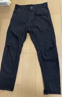 ジースターロゥ　ダークグレー ストレートレッグデニム