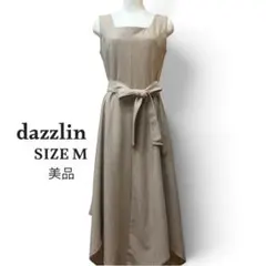 美品 dazzlin ダズリン スクエアステッチフレアワンピース ベージュ M