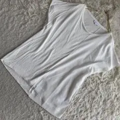 ESCADA Tシャツ ホワイト M シンプル 着まわし 重ね着 カジュアルのサムネイル