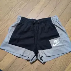 NIKE ショートパンツ