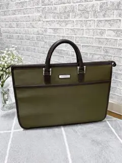 BURBERRY（バーバリー） ビジネスバッグ ブリーフケース カーキ×ブラウンのサムネイル