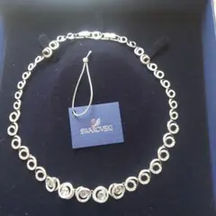 【美品】Swarovski 円形モチーフ ネックレス