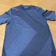 UNDER ARMOUR HEATGEAR XL ブラックTシャツ