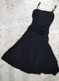 ブラックルーズフィットドレス