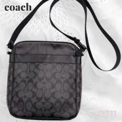 美品 COACH シグネチャー 本革 サコッシュ ランヤード ケアカード