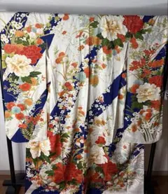 振袖 正絹 花柄 青海波 金彩 古典柄 RT8 - メルカリ