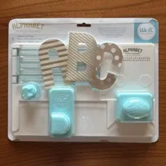 We R Memory Keepers アルファベットパンチボードのサムネイル