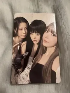 LE SSERAFIM HOT weverse JP 1回目ラキドロトレカ - メルカリ
