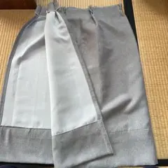 カットしたカーテン　1枚