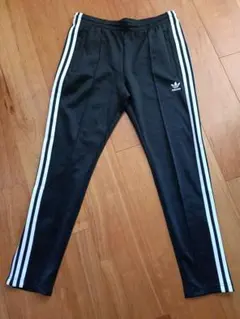 adidas Originals　トラックパンツ