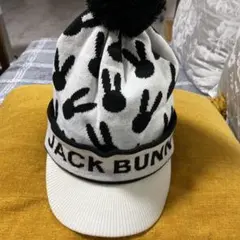 未使用品JACK BUNNY ウサギ柄ニット帽 ポンポン付き