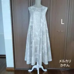 着物リメイク✿7マルキ本場白大島紬✿ノースリーブテント型フレアーワンピース 2025年最新】着物リメイク白大島紬ワンピースの人気アイテム - メルカリ