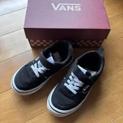 VANS キッズ　スニーカー　ブラック　19cm