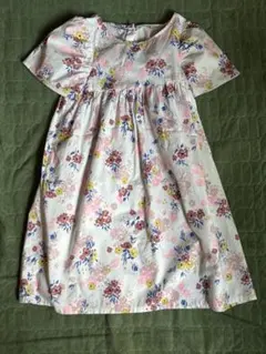 H&M フラワープリント 半袖ワンピース 130cm