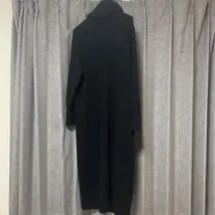 ユニクロ　タートルネックニットワンピース（黒色）サイズL