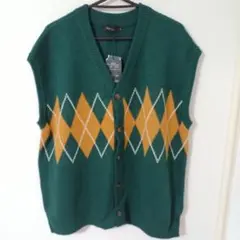 よ*ん様 (新品)ベスト、Lサイズ、セーター、グリーン