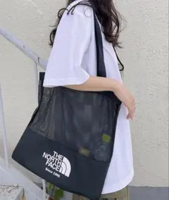 THE NORTH FACE メッシュトートバッグのサムネイル