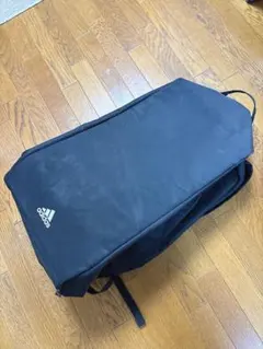 adidas 黒 リュック・バックパック　大容量　75Lのサムネイル