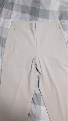 ユニクロ　ウォームストレッチパンツ