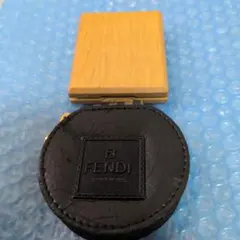 FENDI コンパクトミラー 　木製ミラー　最終値下げのサムネイル