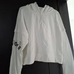 Under Armour ホワイト パーカー