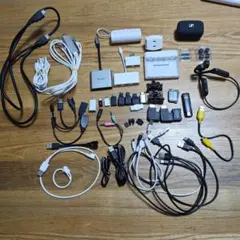 各種ケーブルとコネクタセット