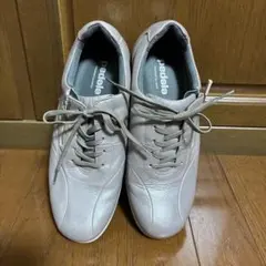 Item thumbnail for item 7769af20-a6fa-4f7f-bf79-dbccda9afb5b