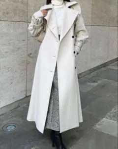 anuans ロングコート ホワイトのサムネイル
