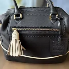 ポティオール　ヤギ革ラウンドミニバッグブラック