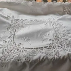 ヴィンテージコットンレース　白糸刺繍　テーブルクロス