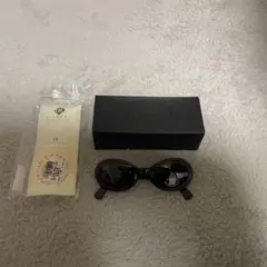 新品・未使用 LA PERLA サングラス レッドのサムネイル