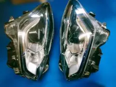 スズキ・スイフト 自動車用 ヘッドライト 左右セット 本体のサムネイル