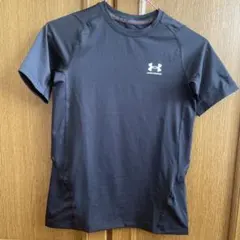 Under Armour 半袖シャツ ブラック　160センチ