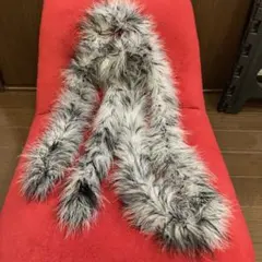 ★グレーとブラックフェザーファー ロングマフラー