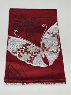 赤い蝶と花の刺繍 名古屋帯