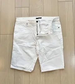 【美品】Theory ショートパンツ ホワイト 32のサムネイル