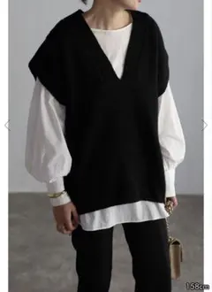 【新品】ボンジュールサガン　ディープVネックニットベスト　ブラック